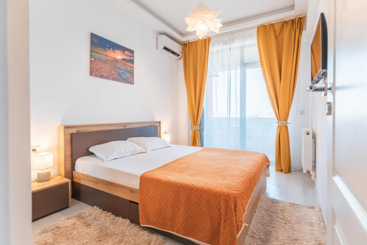 Apartamento Apartament Unique Relax Năvodari Exterior foto