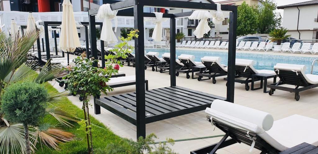 Apartamento Apartament Unique Relax Năvodari Exterior foto